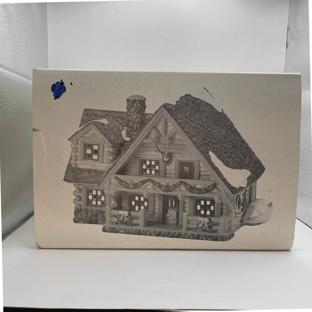 Dept 56 Snow Village Hunting Lodge 5445-3 Vintage 1993 Ceramic Lighted House - Picture 3 of 9